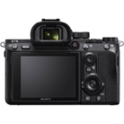 Appareil photo hybride plein format Alpha 7 MK III avec 24-70mm f/2.8